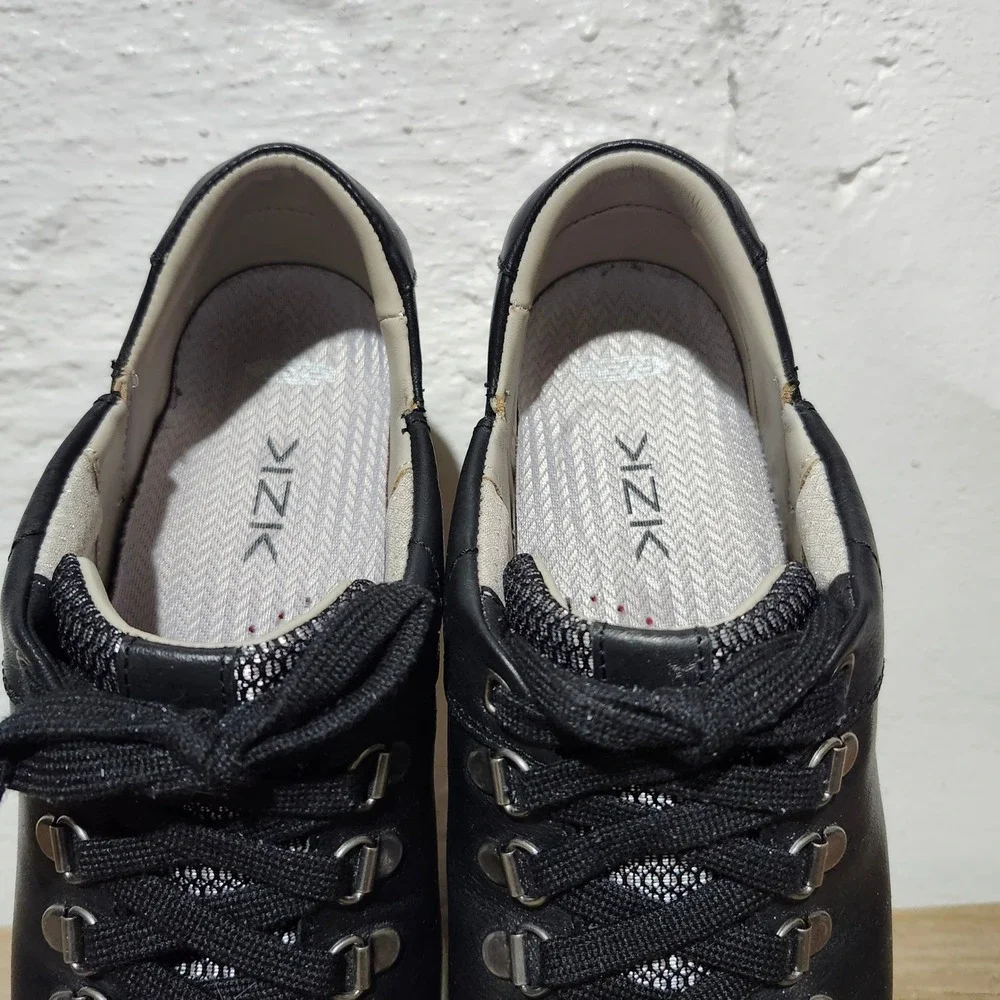 Kizik Montreal Black Leather Hands-Free Slip On Sneakers G8FC W0470BK Size 8M